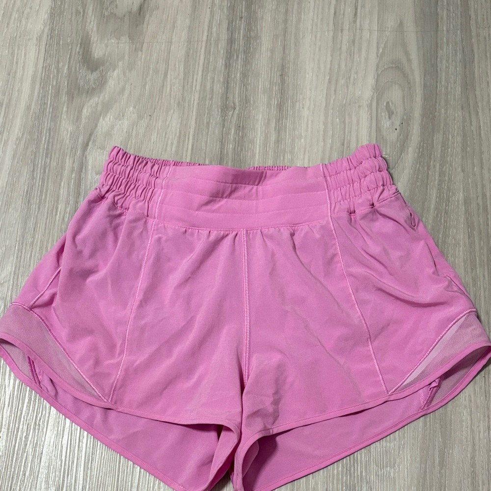 Lululemon Hotty Hot Shorts High Rise 2.5 in inseam